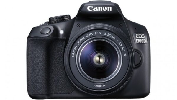 canon eos 1300d black front lens 1